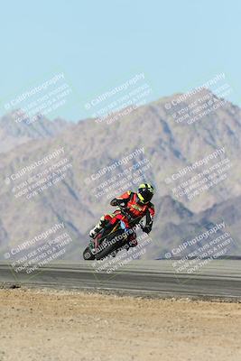 media/Dec-01-2025-Moto Forza (Mon) [[2daa91e15f]]/2-Intermediate Group/Session 4 Turn 9/